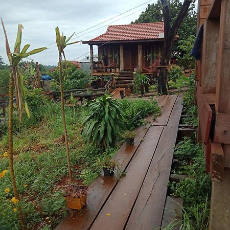 Happy Bungalow & Trekking Banlung Ngoại thất bức ảnh